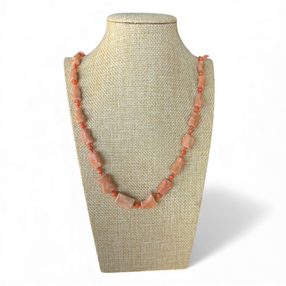 Vintage Jewelry - Vintage Salmon Branch Coral Hand Knotted Necklace